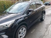 Gebraucht Ford Kuga 150 PS (110 kW) 2018 Schwarz SUV