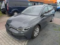 Gebraucht VW Golf VIII Life 131 PS (96 kW) 2024 Dolphin gray metallic Kombi