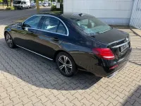Gebraucht Mercedes E220 194 PS (142 kW) 2019 Schwarz Limousine