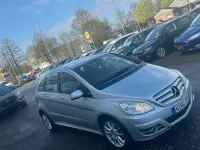 Gebraucht Mercedes B150 95 PS (69 kW) 2009 Silber Van / Kleinbus