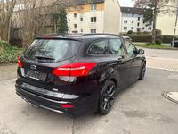 Gebraucht Ford Focus ST-Line 140 PS (102 kW) 2017 Schwarz Kombi