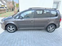 Gebraucht VW Touran 105 PS (77 kW) 2012 Braun Van / Kleinbus