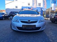 Gebraucht Opel Astra Design Edition 116 PS (85 kW) 2011 Silber Kombi