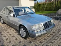 Gebraucht Mercedes E200 75 PS (55 kW) 1995 Silber Limousine
