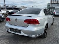 Usata VW Passat 140 CV (102 kW) 2011 Argento Berlina