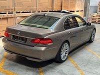 Gebraucht BMW 745 329 PS (241 kW) 2007 Gold Limousine