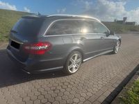 Gebraucht Mercedes E300 204 PS (150 kW) 2009 Grau Kombi