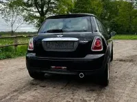 Gebraucht Mini Cooper D 148 PS (108 kW) 2010 Schwarz Kleinwagen