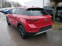 Neu VW T-Roc Style 150 PS (110 kW) 2025 Kings red metallic SUV