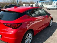 Gebraucht Opel Astra 105 PS (77 kW) 2017 Rot Limousine