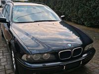 Gebraucht BMW 530 193 PS (141 kW) 2001 Schwarz Kombi