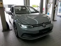 Gebraucht VW Golf VIII Active 150 PS (110 kW) 2022 Grau Limousine