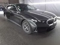 Gebraucht BMW 520 Performance 208 PS (152 kW) 2024 Grau Limousine