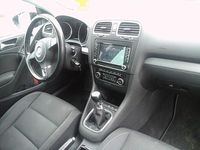 Gebraucht VW Golf VI Team 105 PS (77 kW) 2010 Schwarz Kleinwagen