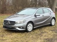 Gebraucht Mercedes A180 122 PS (89 kW) 2012 Grau Limousine