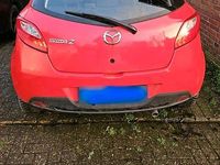 Usata Mazda 2 75 CV (55 kW) 2011 Rosso Utilitaria