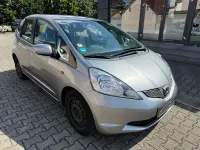 Gebraucht Honda Jazz Trend 90 PS (66 kW) 2011 Silber Kleinwagen