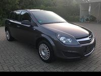 Gebraucht Opel Astra 90 PS (66 kW) 2009 Grau Limousine