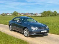 Gebraucht Mercedes CLK240 170 PS (125 kW) 2003 Blau Coupé