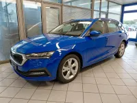 Gebraucht Skoda Octavia Ambition 204 PS (150 kW) 2022 Energyblau Kombi