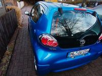 Gebraucht Toyota Aygo 68 PS (50 kW) 2009 Blau Kleinwagen