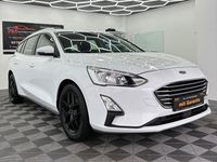 Gebraucht Ford Focus Cool & Connect 125 PS (91 kW) 2019 Weiß Kombi
