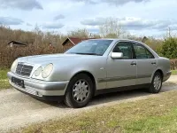 Gebraucht Mercedes E230 150 PS (110 kW) 1997 Silber Limousine