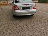 Gebraucht Mercedes C180 143 PS (105 kW) 2005 Silber Limousine