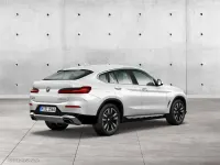 Gebraucht BMW X4 Sport Line 286 PS (210 kW) 2023 Alpinweiss iii SUV