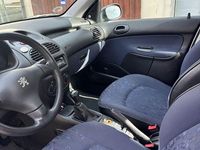 Gebraucht Peugeot 206 75 PS (55 kW) 2000 Silber Limousine