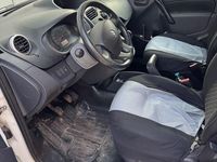 Gebraucht Renault Trafic 75 PS (55 kW) 2014 Weiß Van / Kleinbus