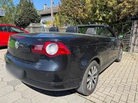 Usata VW Eos 122 CV (89 kW) 2010 Nero Cabrio
