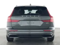 Gebraucht Volvo V60 Plus 197 PS (144 kW) 2025 Gruen Kombi