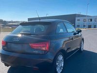 Gebraucht Audi A1 Attraction 122 PS (89 kW) 2010 Schwarz Kleinwagen