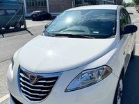 Second-hand Lancia Ypsilon 109 CP (80 kW) 2014 Alb Hatchback