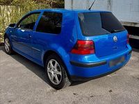 Usado VW Golf 75 HP (55 kW) 2000 Azul Coupé