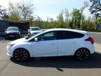 Usata Ford Focus Titanium 182 CV (133 kW) 2013 Bianco Berlina