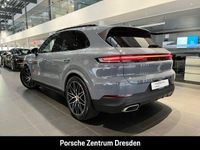 Gebraucht Porsche Cayenne 471 PS (346 kW) 2024 Arktikgrau SUV