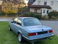 Gebraucht BMW 323 Basis 143 PS (105 kW) 1978 Blau Coupé
