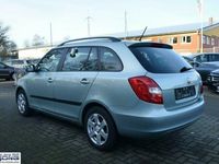 Gebraucht Skoda Fabia Family 105 PS (77 kW) 2012 Andere farbe metallic Kleinwagen