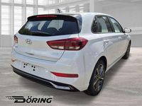 Gebraucht Hyundai i30 Advantage 101 PS (74 kW) 2024 Serenity white / mic Limousine
