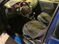 Gebraucht Renault Clio II 80 PS (58 kW) 2009 Blau Kleinwagen
