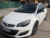 Gebraucht Opel Astra Selection 110 PS (80 kW) 2014 Weiß Limousine