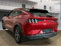 Gebraucht Ford Mustang Mach-E Extended Range 216 kW (294 PS) 2023 Rot SUV