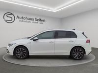 Gebraucht VW Golf VIII Style 150 PS (110 kW) 2021 Pure white Limousine