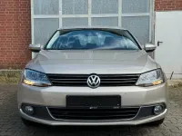 Używany VW Jetta Highline 160 KM (117 kW) 2014 Srebrny Sedan/Limuzyna