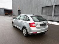 Gebraucht Skoda Rapid Ambition 90 PS (66 kW) 2016 Silber Limousine