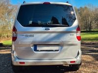 Gebraucht Ford Tourneo Courier Titanium 101 PS (74 kW) 2017 Silber Van / Kleinbus