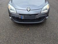 Gebraucht Renault Mégane III Dynamique 110 PS (80 kW) 2009 Grau Limousine