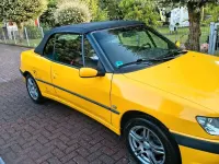 Gebraucht Peugeot 306 Cabriolet 98 PS (72 kW) 2000 Gelb Cabrio